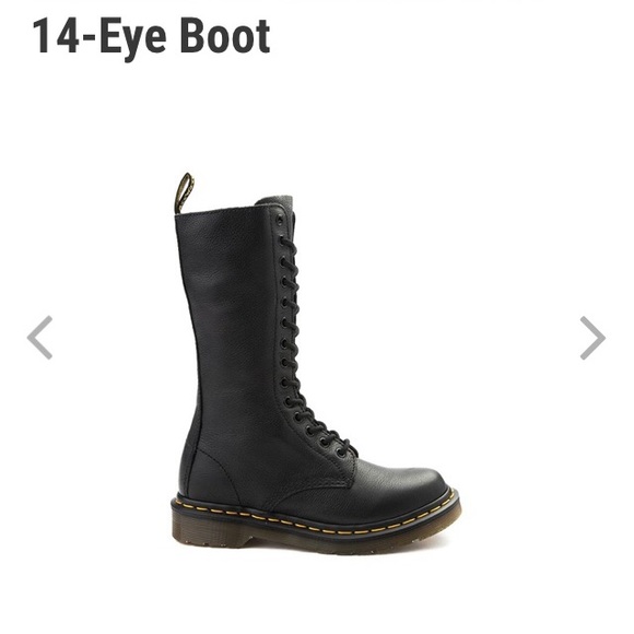 Dr. Martens Shoes - NWOT Dr. Martens 1B99